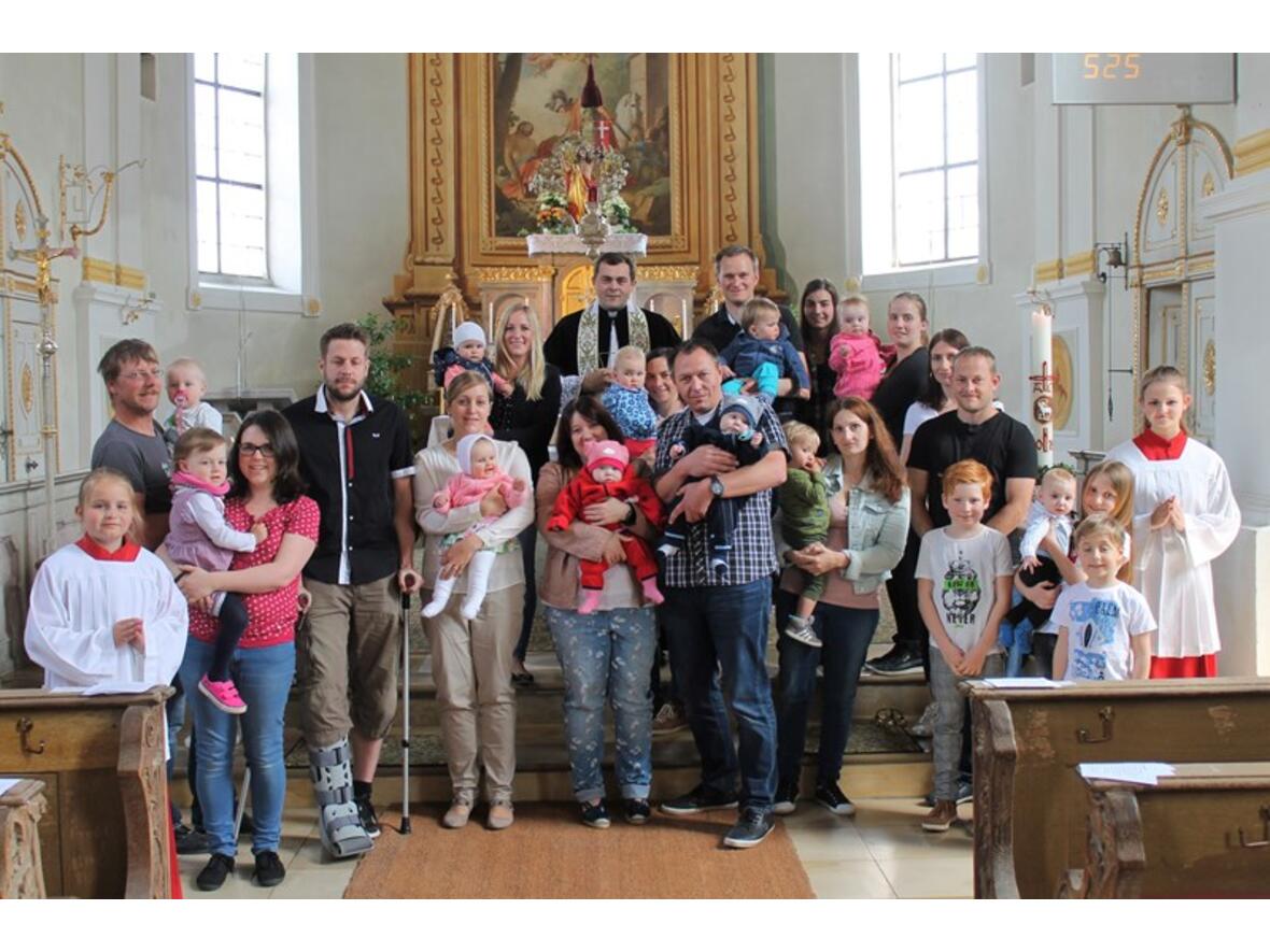 treffen-der-neugetauften3363748