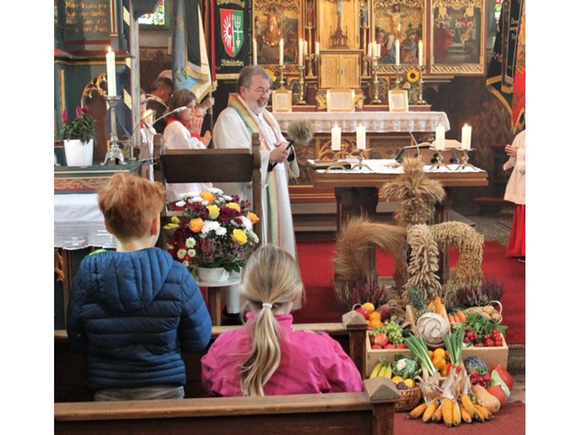 erntedank-in-st-silvester-mittelstetten3563142