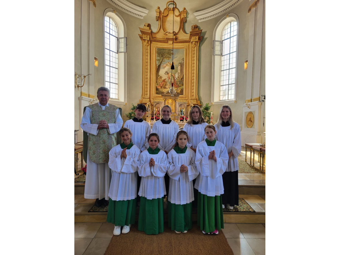 neue-ministranten-fuer-st-martin-baindlkirch4532287