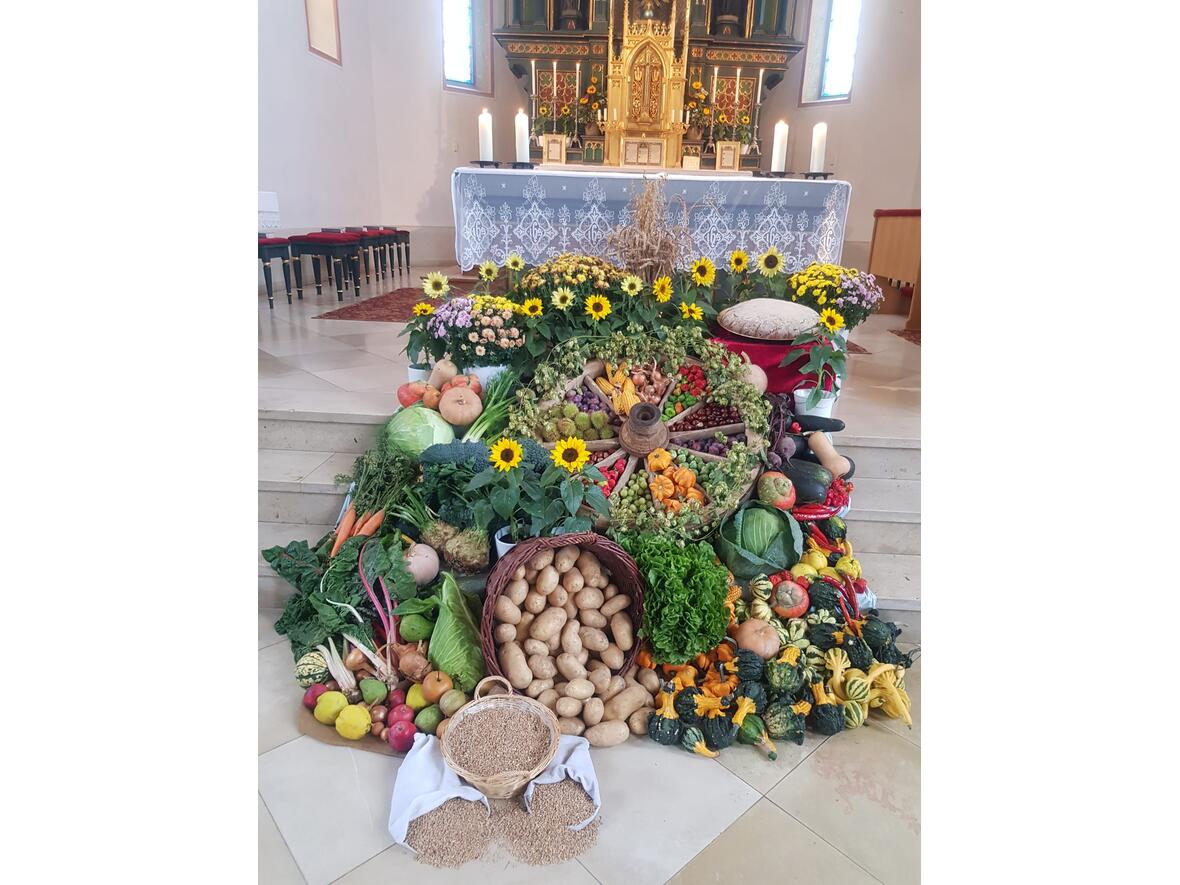 erntedank-in-st-walburga-ried4739254