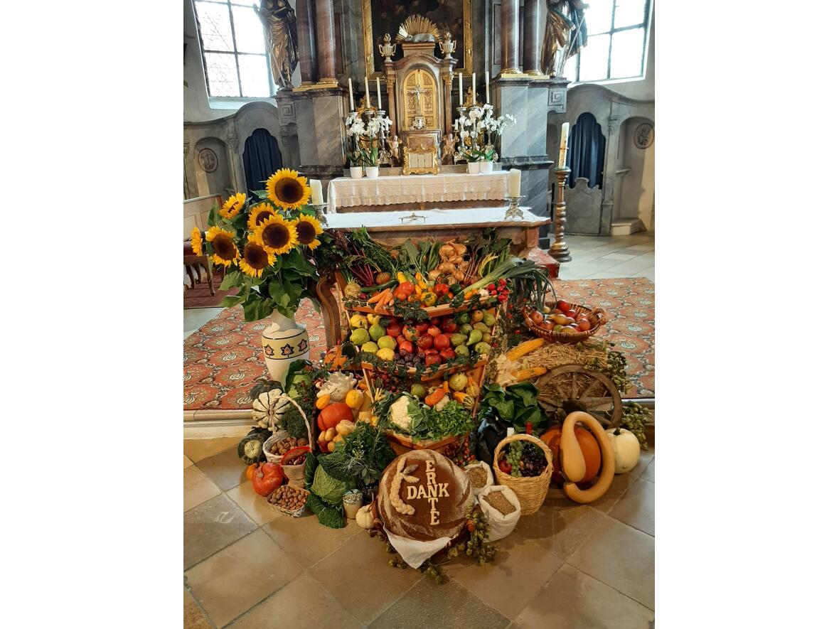 erntedank-in-maria-hilf-holzburg4740461